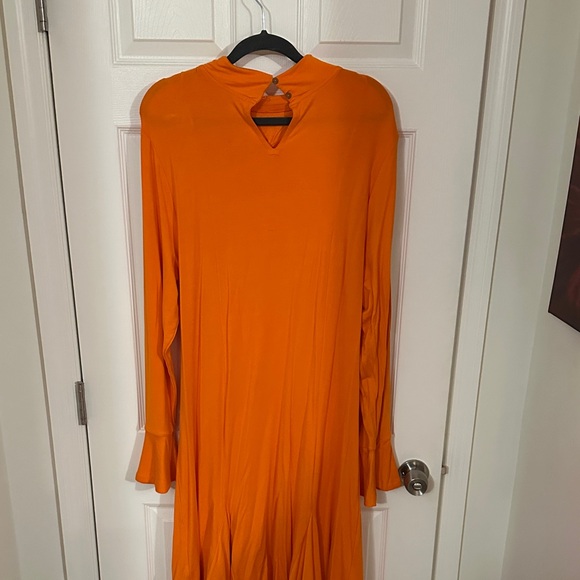 Elegant Orange Long Sleeve Dress - Picture 3 of 3